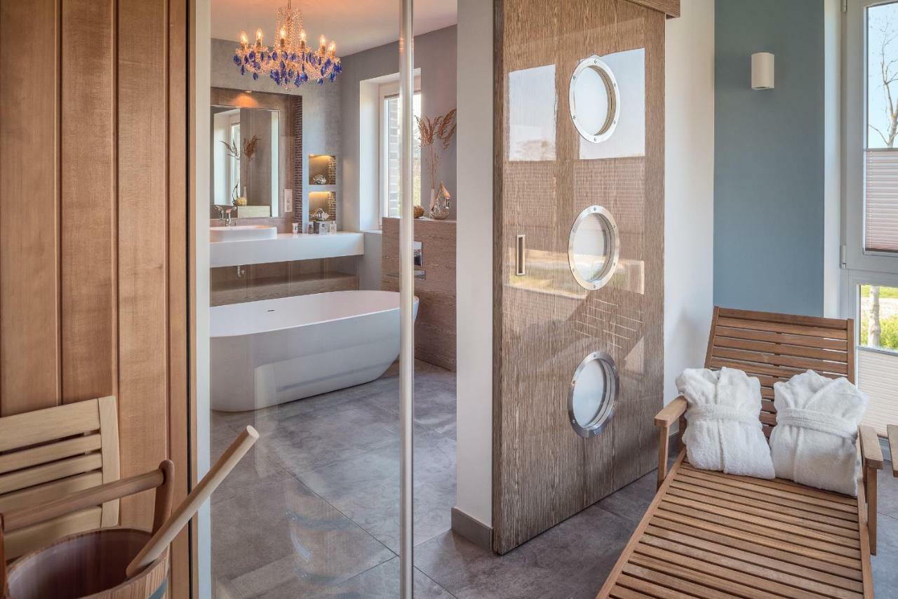 Villa Lotsenhaeuser Ruegen - Luxus Ferienhaus - 3 Schlafzimmer - Sauna - Dachterrasse Mit Boddenblick Бреге Экстерьер фото
