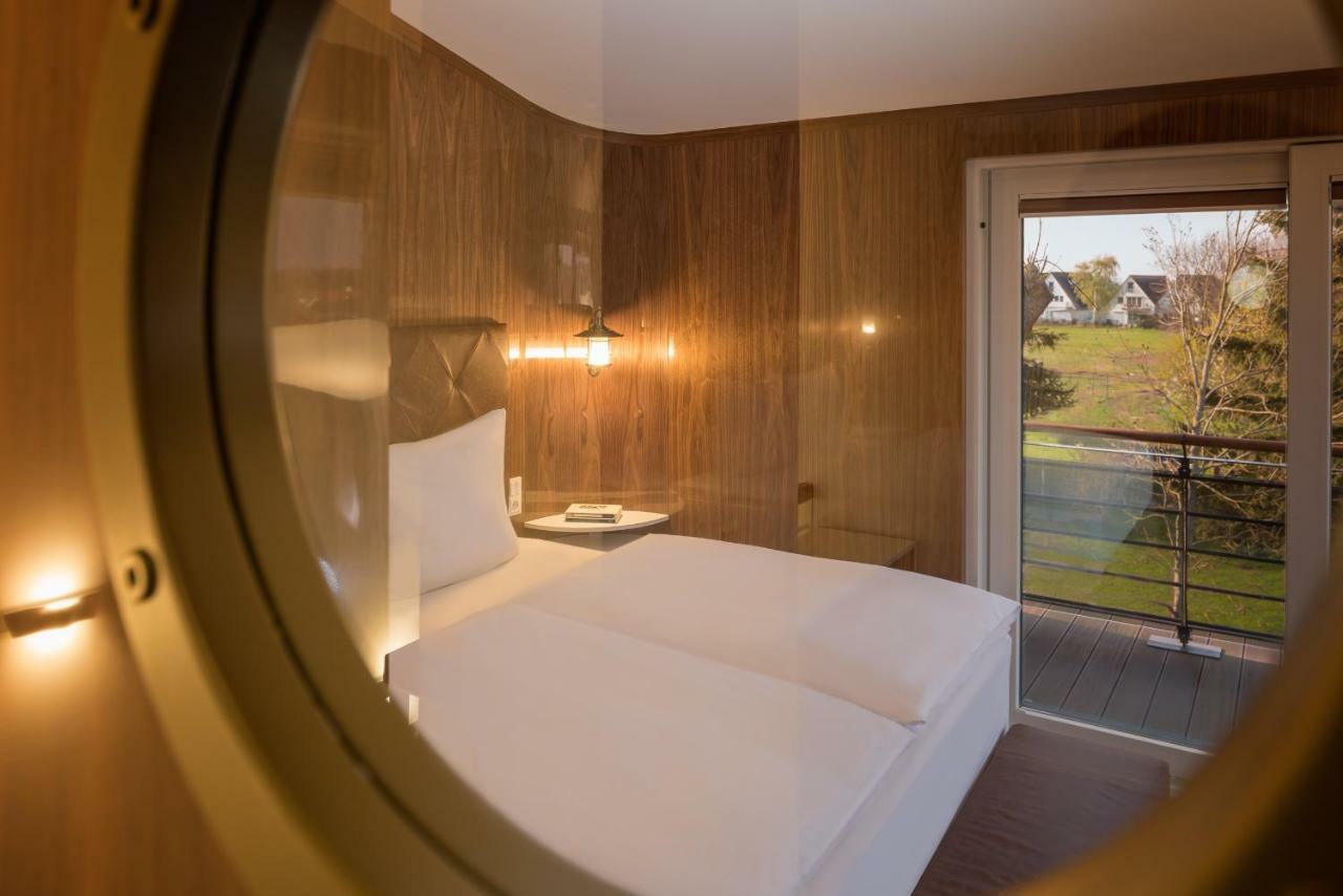 Villa Lotsenhaeuser Ruegen - Luxus Ferienhaus - 3 Schlafzimmer - Sauna - Dachterrasse Mit Boddenblick Бреге Экстерьер фото